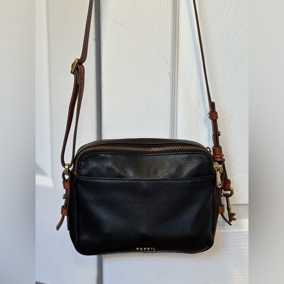 Fossil Piper Toaster Navy 
Pebbled Leather
Ombre Heart Crossbody EUC - Picture 4 of 15